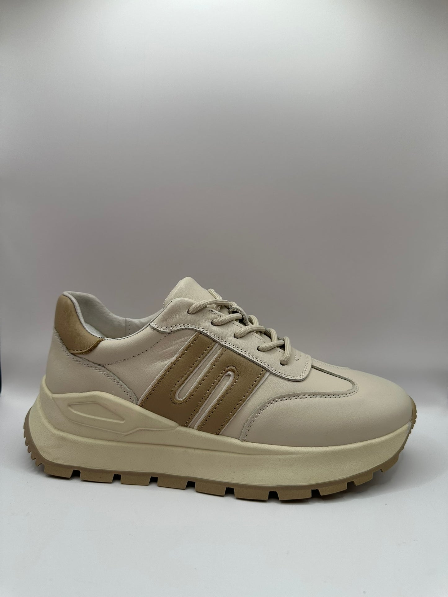 Adidasi Betina Scarpe 23390-1