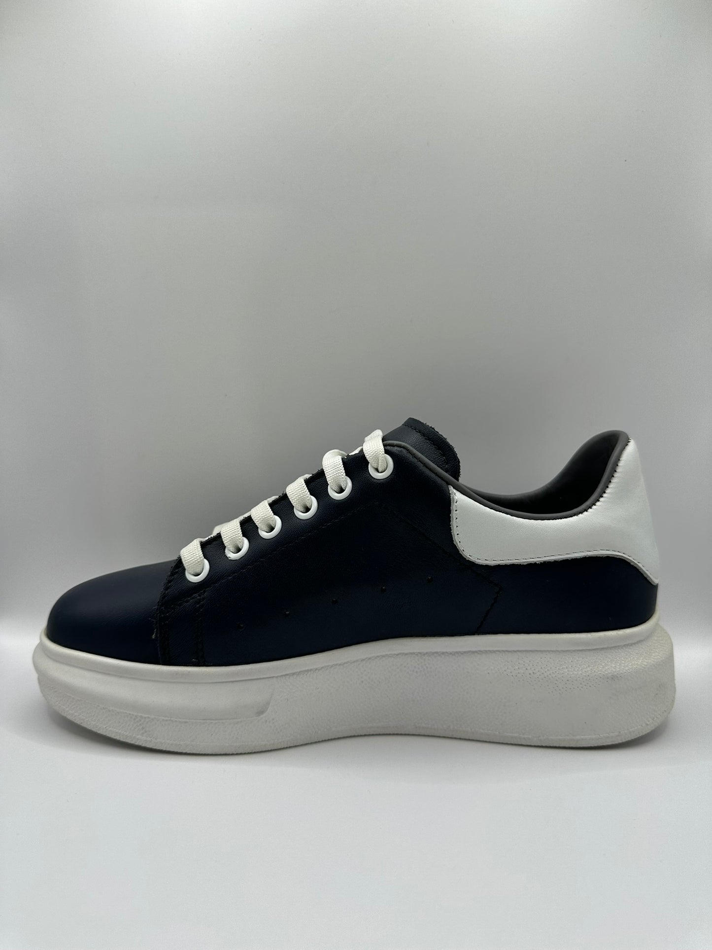 Adidasi Relin 319