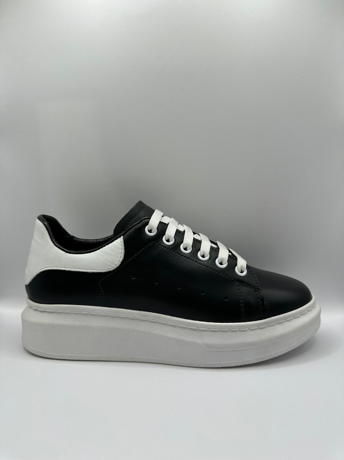 Adidasi Relin 319