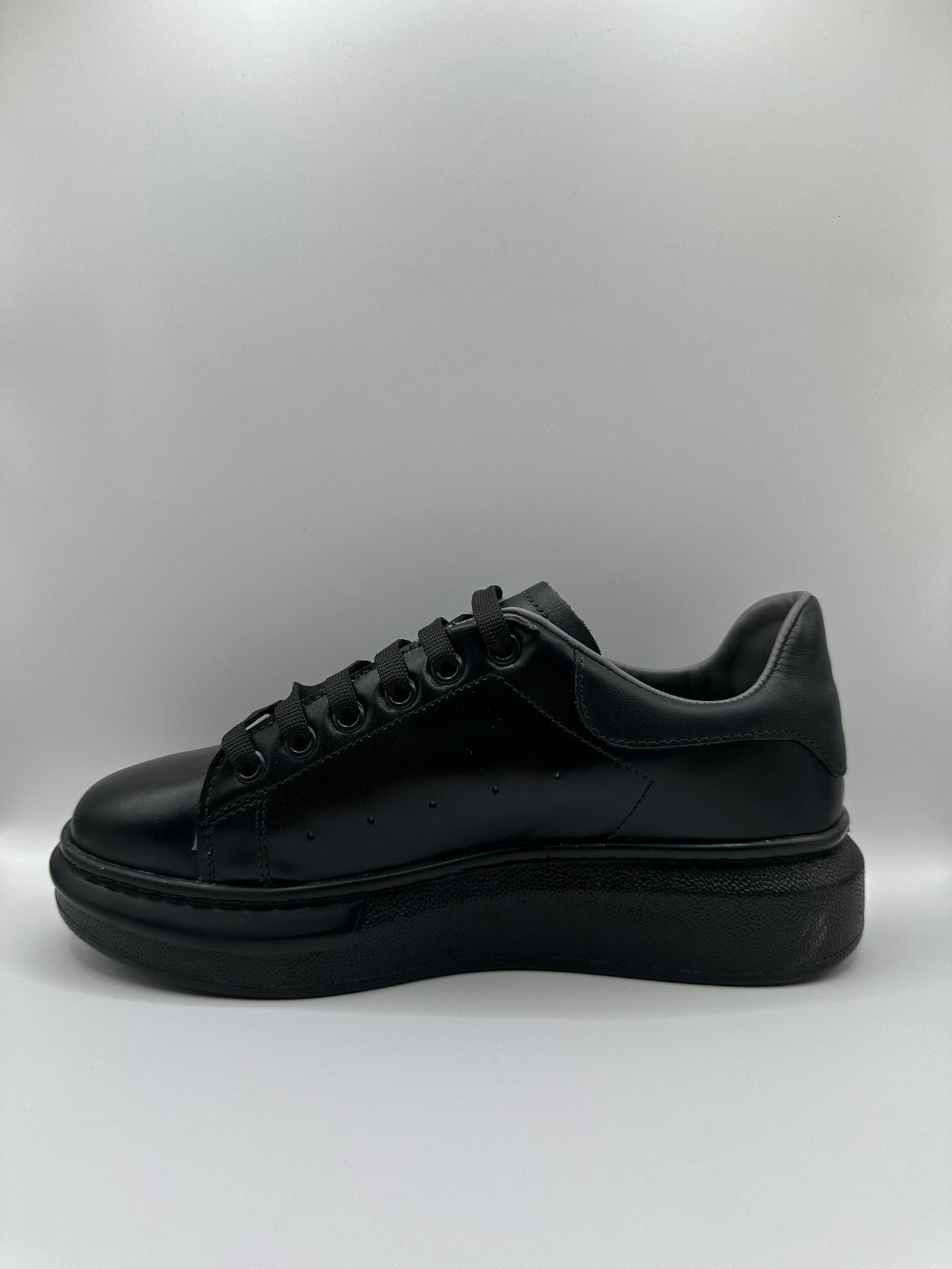 Adidasi Relin 319