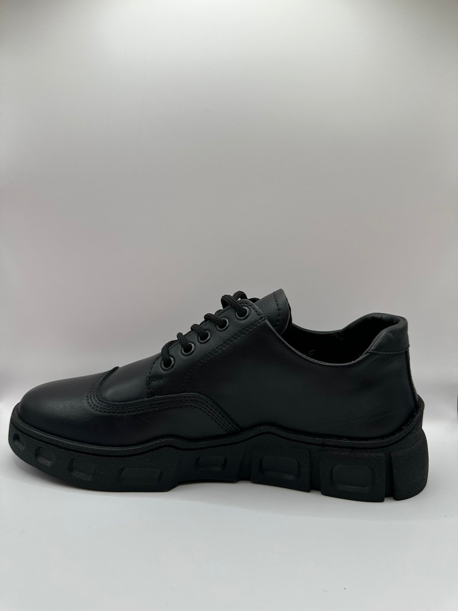 Adidasi Barbati Gitanos - Lori Shoes