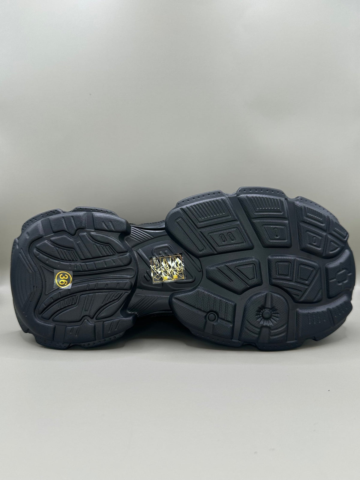 Adidaşi Berliner damǎ - Lori Shoes