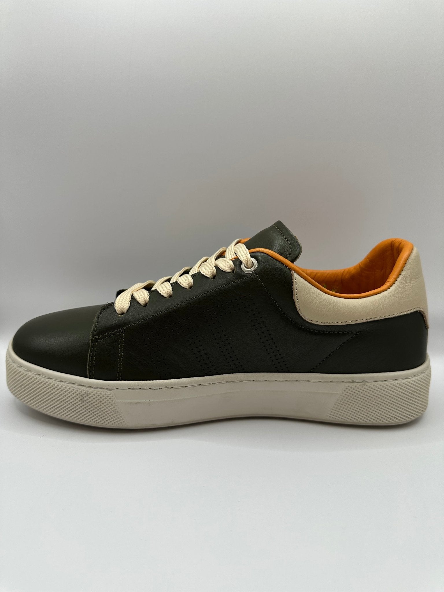 Adidasi Johan Scarpe A300 - Lori Shoes