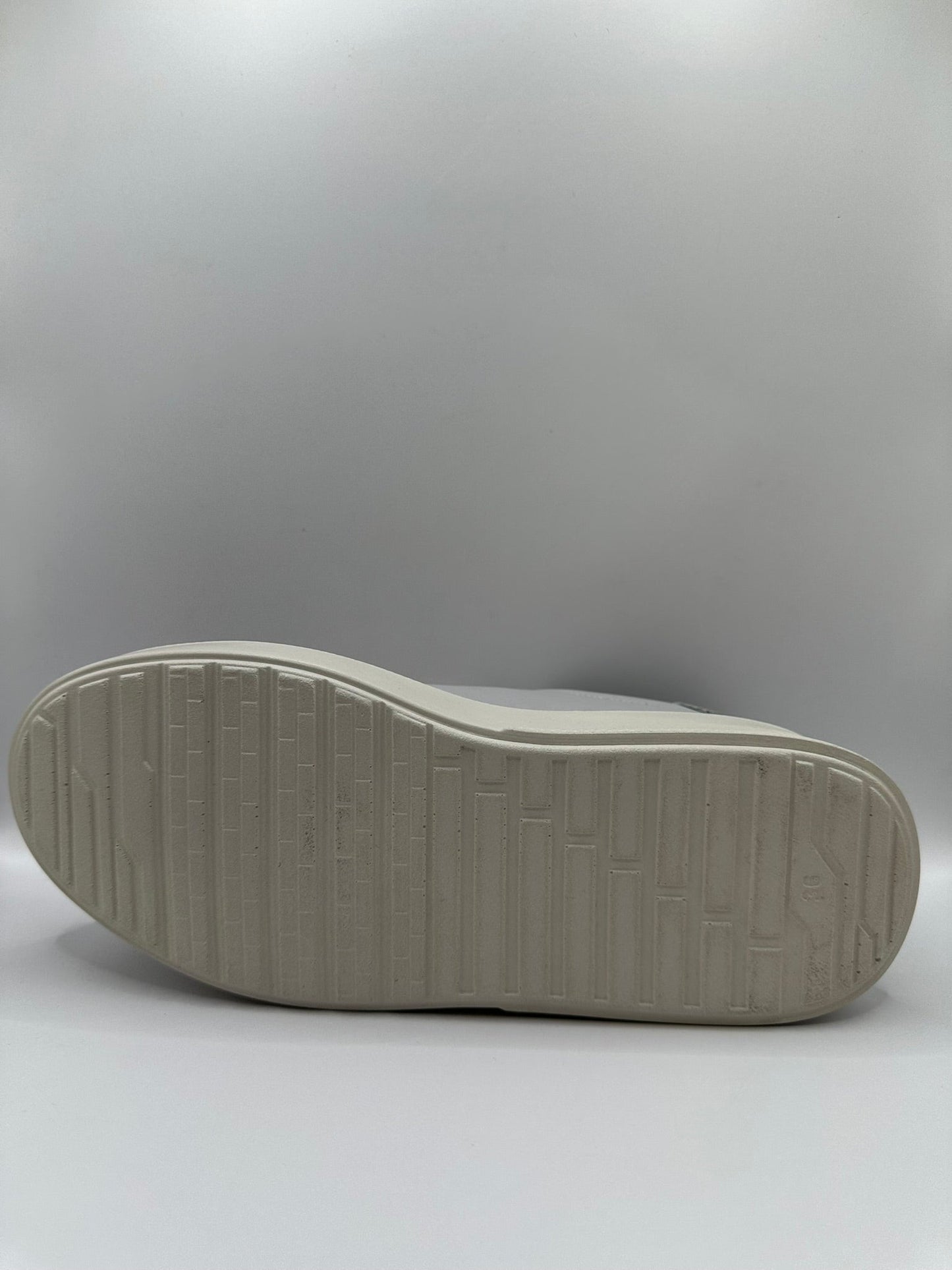 Adidasi Kelik 2023 - Lori Shoes